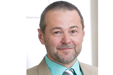 Portrait photo Prof. Wolfgang Weninger